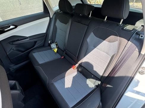 New 2025 Volkswagen Taos S image 18