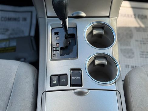 Used 2011 Toyota Highlander 4WD w/ Tech Pkg image 22