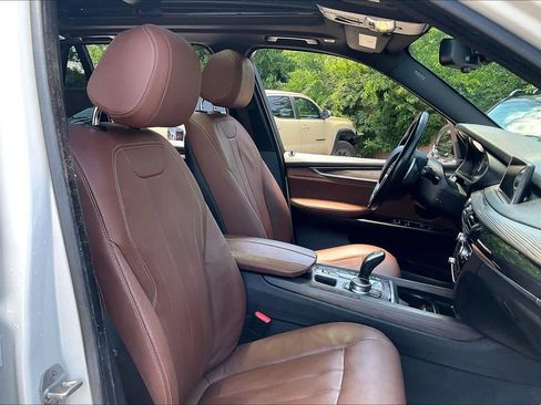 Used 2018 BMW X5 sDrive35i RWD image 9