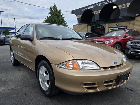 Used 2000 Chevrolet Cavalier LS w/ Preferred Equipment Group 2 FWD image 1