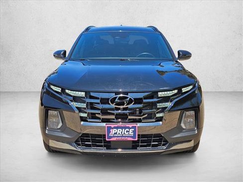 Used 2023 Hyundai Santa Cruz Limited AWD/4WD image 2