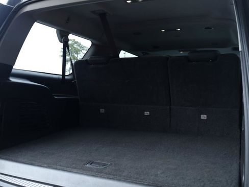 Used 2019 Cadillac Escalade ESV Luxury image 28