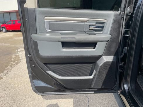 Used 2017 RAM 2500 Big Horn w/ Sport Appearance Group image 20