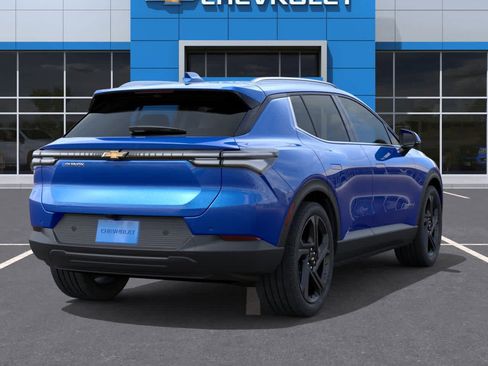 New 2026 Chevrolet Equinox EV LT w/ Convenience Package II FWD image 4