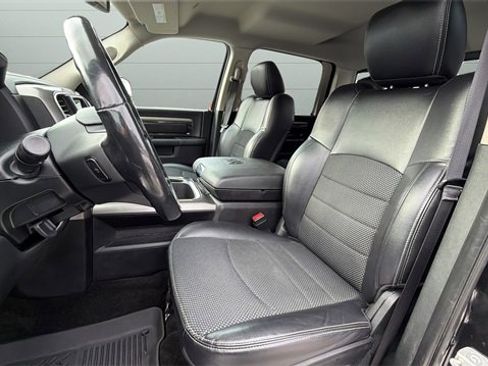 Used 2018 RAM 1500 Sport image 10