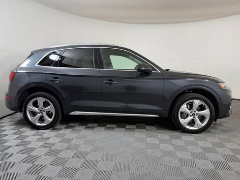 Used 2021 Audi Q5 Prestige AWD/4WD image 8