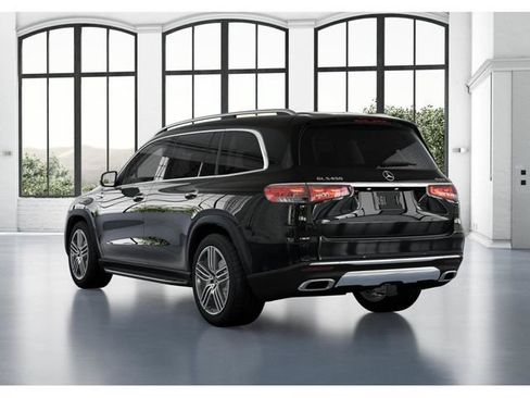 New 2026 Mercedes-Benz GLS 450 4MATIC image 28