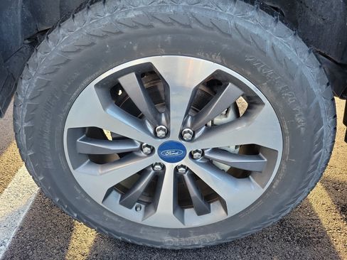 Used 2019 Ford F150 XL w/ Equipment Group 101A Mid AWD/4WD image 6