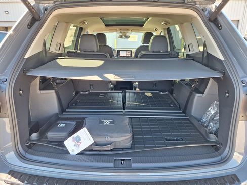 New 2026 Volkswagen Atlas SE image 17