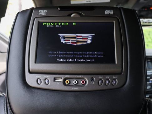 Used 2019 Cadillac Escalade Platinum AWD/4WD image 42