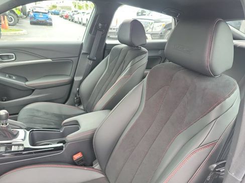 Used 2025 Acura Integra Type S FWD image 9