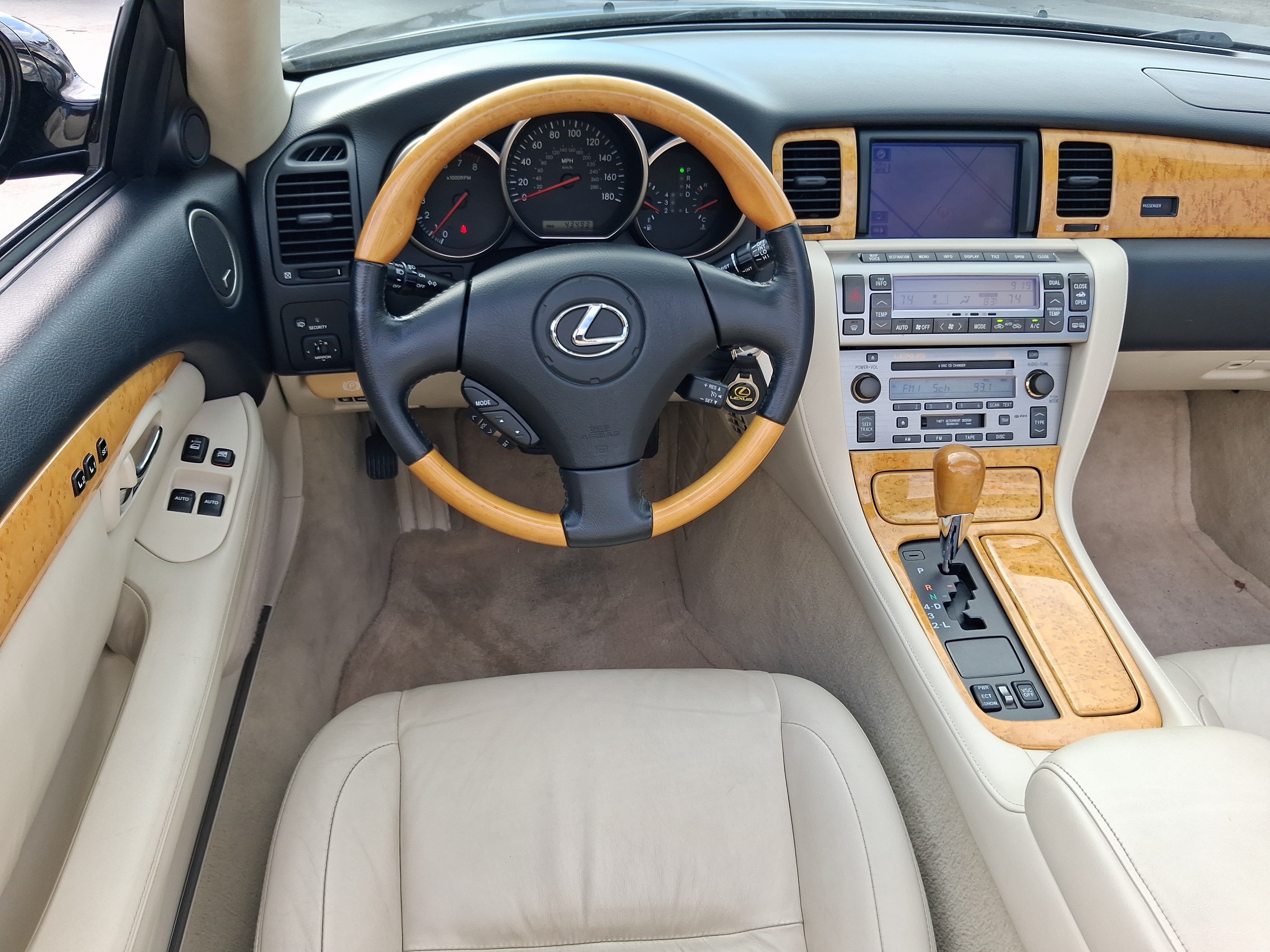 Used 2005 Lexus SC 430 Convertible RWD image 14