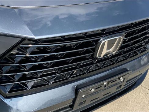 Used 2023 Honda Accord Touring image 29