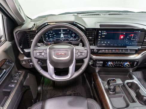 Used 2023 GMC Sierra 1500 Elevation w/ Elevation Premium Package AWD/4WD image 13