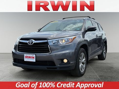 Used 2015 Toyota Highlander XLE AWD/4WD image 1