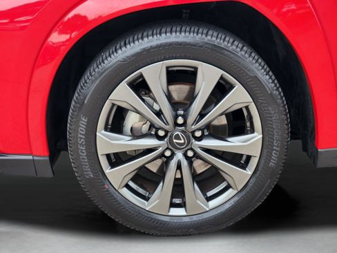 Used 2025 Lexus UX 300h FWD image 37