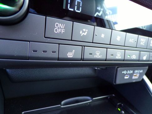 Certified 2026 Subaru Outback Premium AWD/4WD image 21