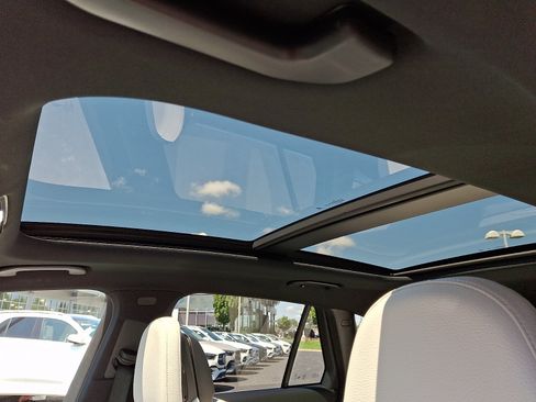 Certified 2026 Mercedes-Benz GLC 300 4MATIC image 14