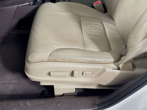 Used 2012 Honda CR-V EX-L image 22