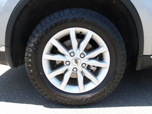 Used 2019 Dodge Durango SXT image 11