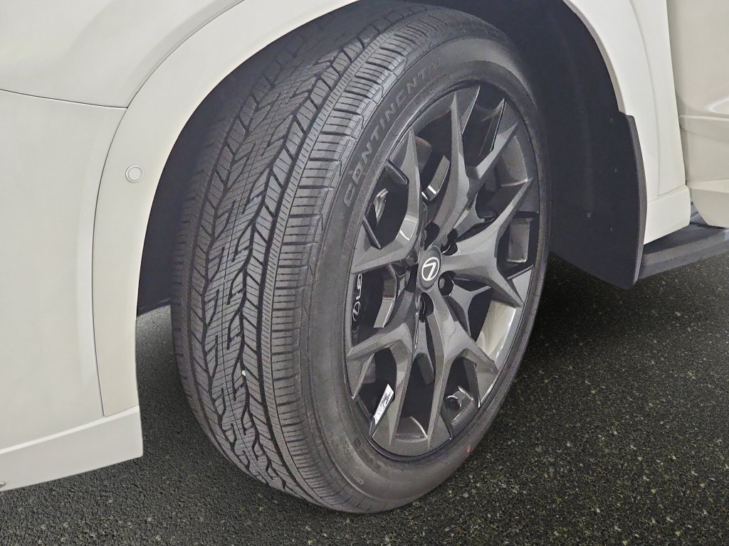 New 2026 Lexus TX 500h AWD w/ Technology Package image 31