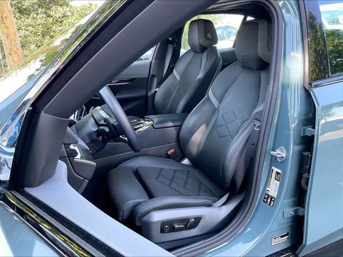 Used 2026 BMW 540i xDrive w/ M Sport Package AWD/4WD image 26