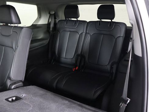 Used 2022 Jeep Grand Cherokee L Limited image 34