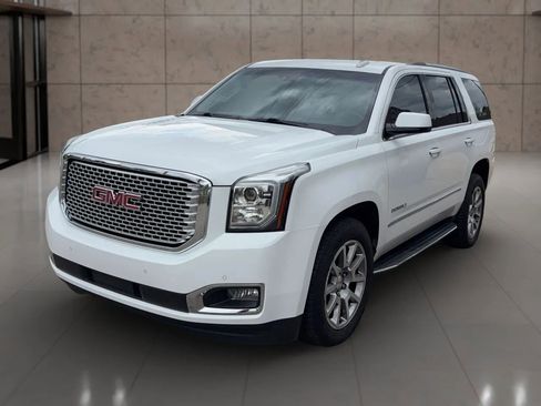 Used 2017 GMC Yukon Denali image 4