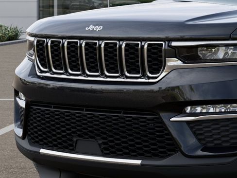New 2025 Jeep Grand Cherokee Limited image 29