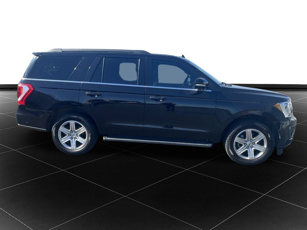 Used 2020 Ford Expedition XLT w/ Equipment Group 202A AWD/4WD image 6
