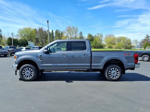Used 2021 Ford F250 Lariat w/ Lariat Ultimate Package AWD/4WD image 2