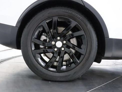 Used 2019 Land Rover Discovery HSE AWD/4WD image 45