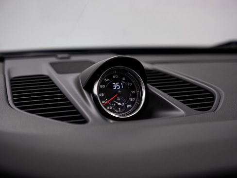 Used 2018 Porsche 911 Carrera S RWD image 12