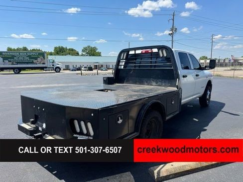 Used 2022 RAM 3500 Tradesman w/ Chrome Appearance Group AWD/4WD image 4