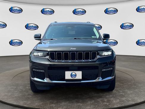 Used 2022 Jeep Grand Cherokee L Limited AWD/4WD image 8