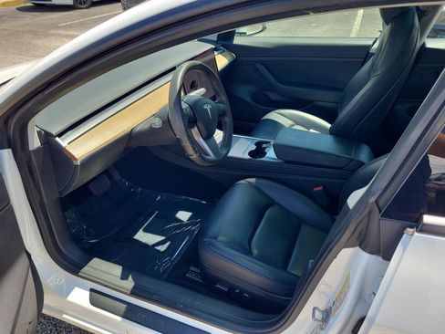 Used 2021 Tesla Model 3 Standard Range Plus RWD image 15