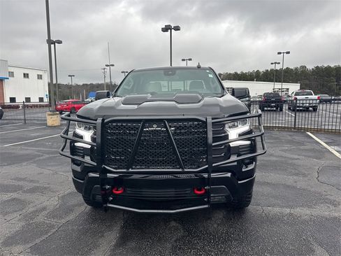 Used 2024 Chevrolet Silverado 1500 LT Trail Boss w/ Convenience Package II image 3