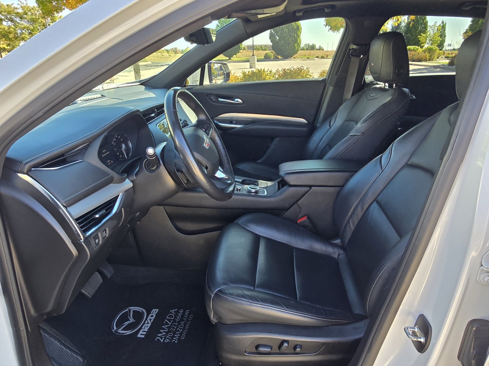 Used 2022 Cadillac XT4 Premium Luxury w/ Enhanced Visibility Package AWD/4WD image 13