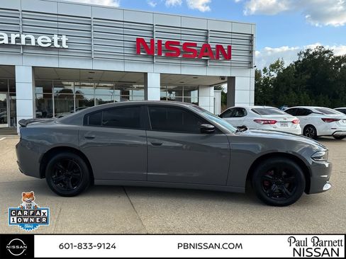 Used 2023 Dodge Charger SXT RWD image 8