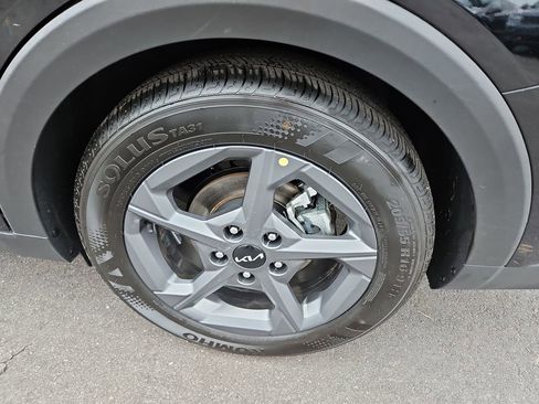 Used 2025 Kia K4 LXS image 29