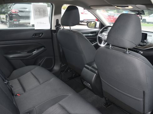 Used 2023 Nissan Altima 2.5 SV image 17