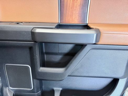 Used 2017 Ford F150 Limited AWD/4WD image 18