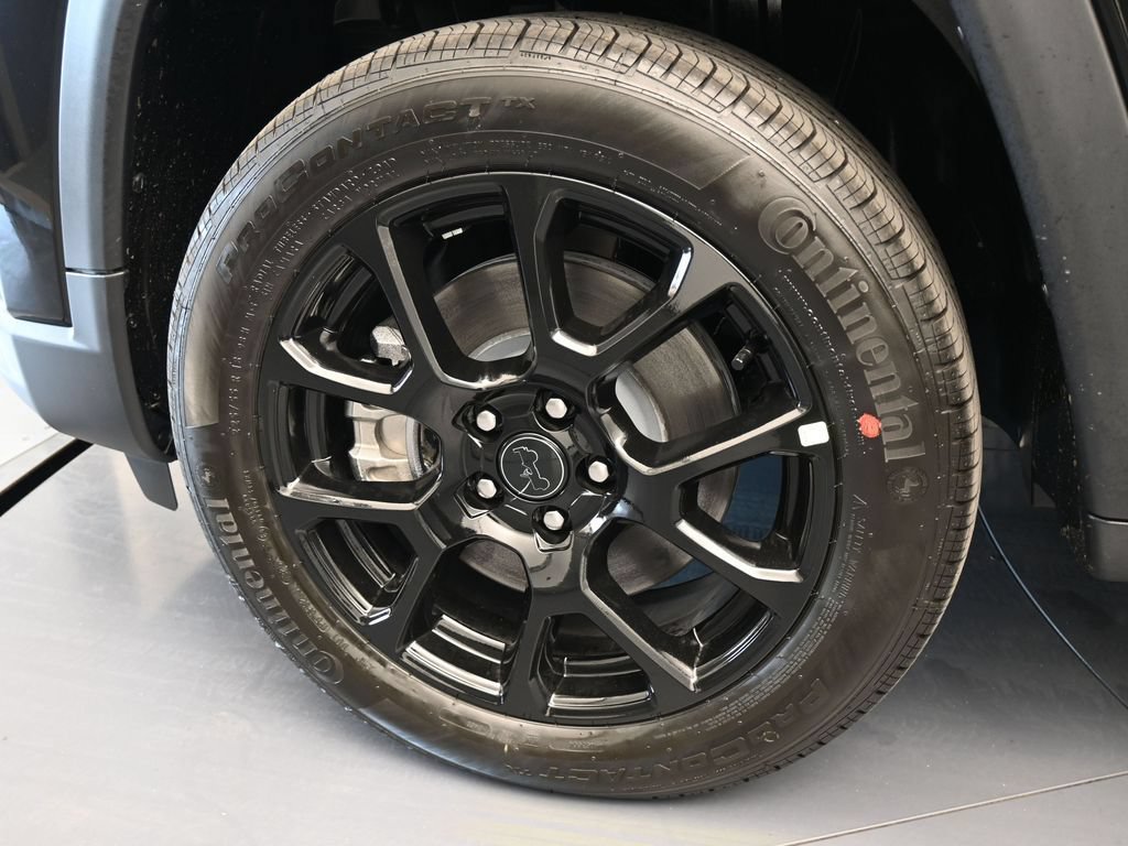 New 2026 Jeep Compass Latitude AWD/4WD image 26