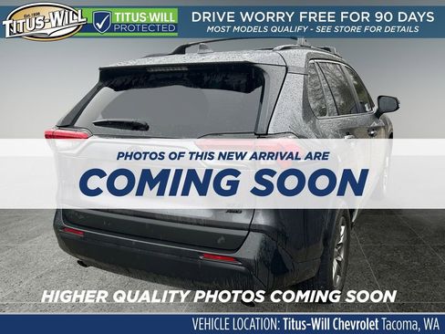 Used 2023 Toyota RAV4 XLE w/ Convenience Package image 4