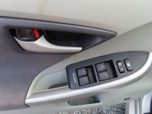 Used 2010 Toyota Prius Three image 15