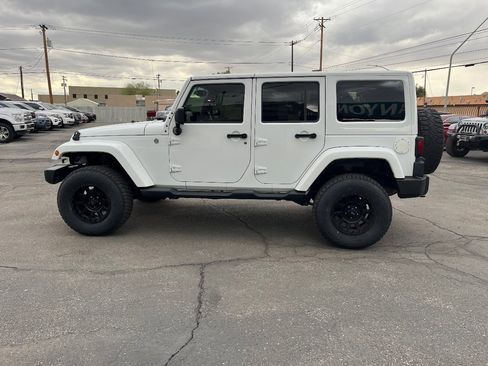 Used 2015 Jeep Wrangler Unlimited Sahara w/ Connectivity Group image 56