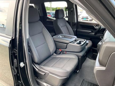 Used 2023 Chevrolet Silverado 1500 LT AWD/4WD image 11