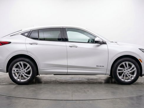 Used 2025 Buick Envista Preferred FWD image 11