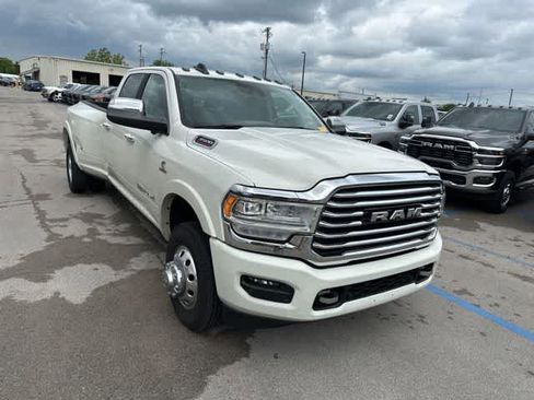 Used 2022 RAM 3500 Limited AWD/4WD image 23