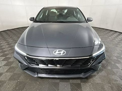 Certified 2024 Hyundai Elantra SEL w/ Convenience Package FWD image 7